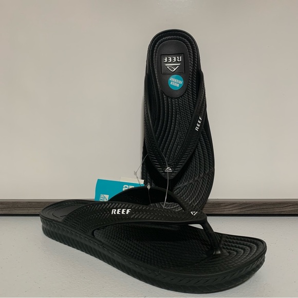 Reef Water Court Black Flip Flop Sandals-Size 10 New - Picture 5 of 11